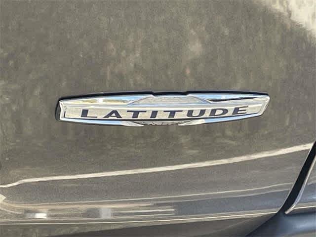 used 2019 Jeep Cherokee car