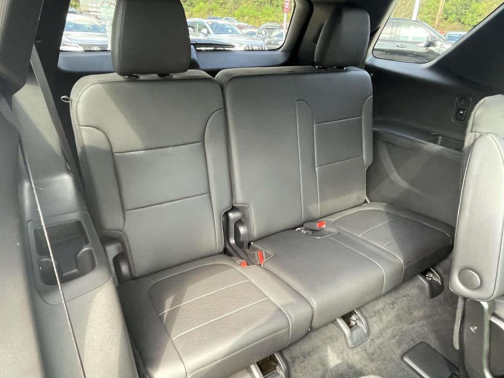 used 2023 Chevrolet Traverse car