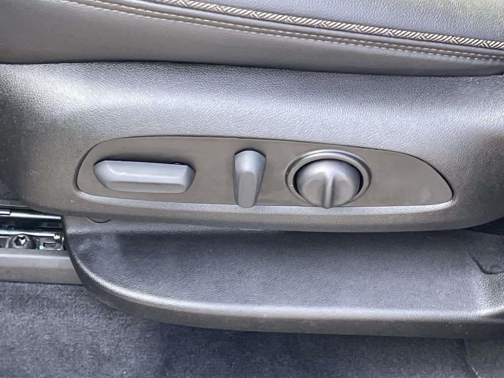 used 2023 Chevrolet Traverse car