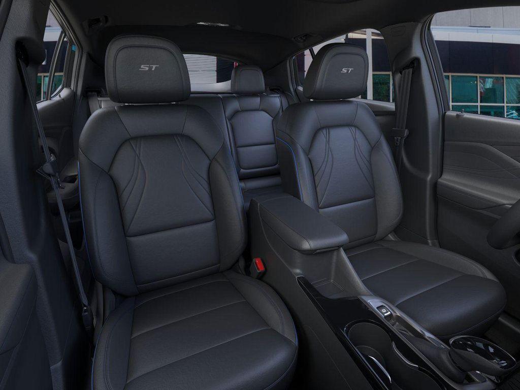 new 2025 Buick Envista car, priced at $29,045