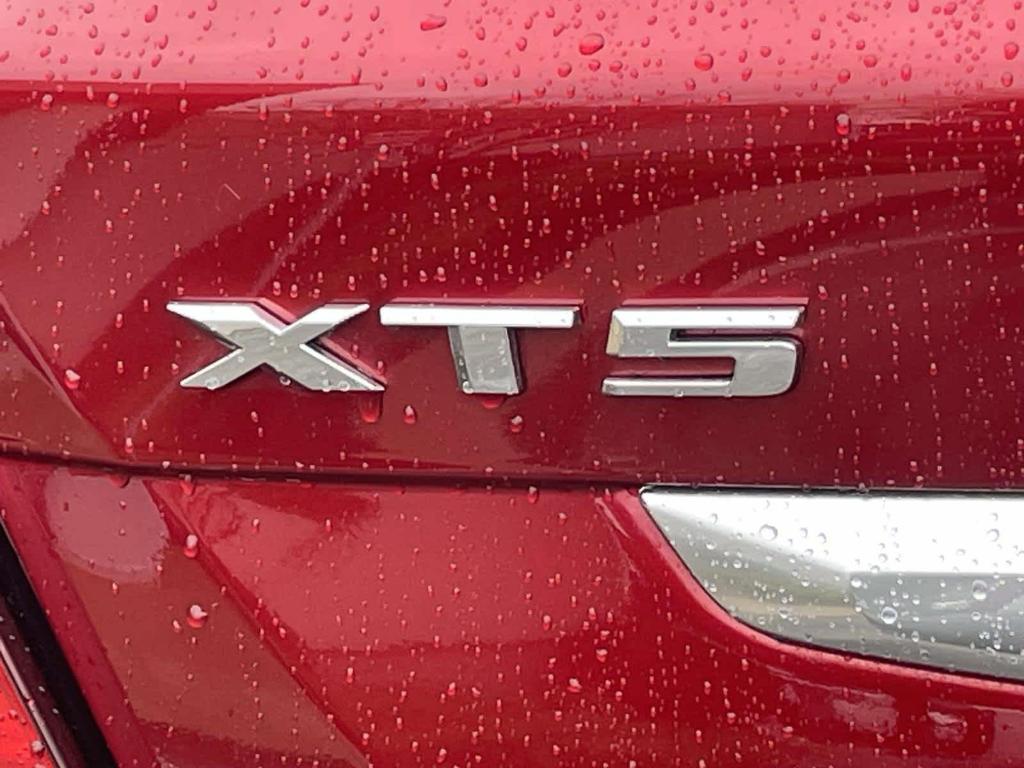 used 2024 Cadillac XT5 car