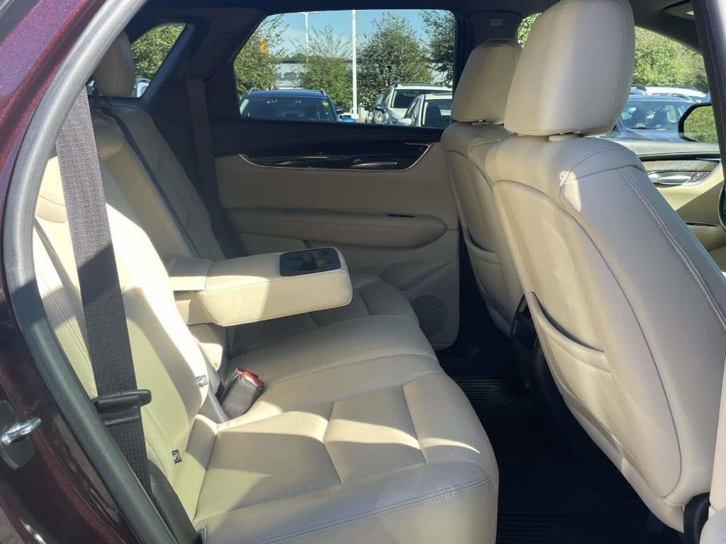 used 2018 Cadillac XT5 car