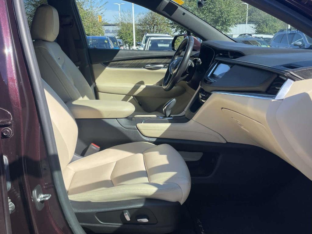 used 2018 Cadillac XT5 car