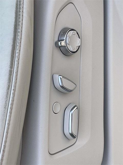used 2022 Cadillac Escalade car, priced at $69,993