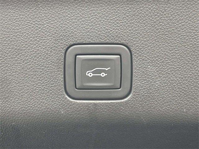 used 2023 GMC Yukon car, priced at $49,996