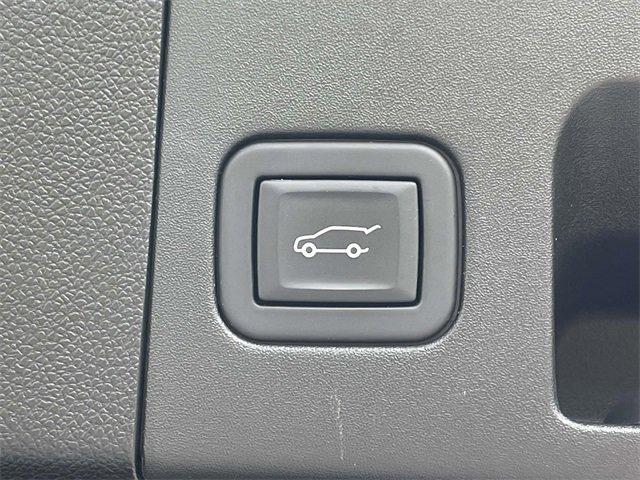 used 2024 Cadillac XT4 car, priced at $33,500