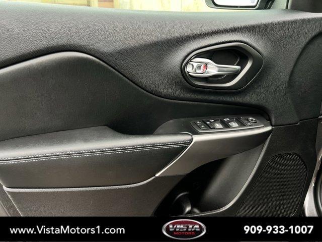 used 2020 Jeep Cherokee car, priced at $13,999