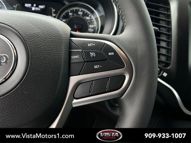 used 2020 Jeep Cherokee car, priced at $13,999