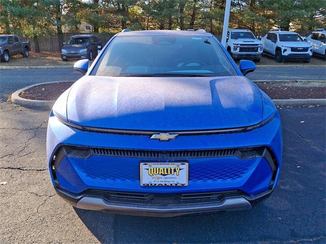 new 2025 Chevrolet Equinox car