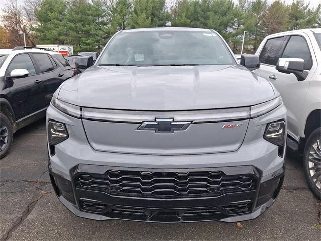 new 2025 Chevrolet Silverado EV car