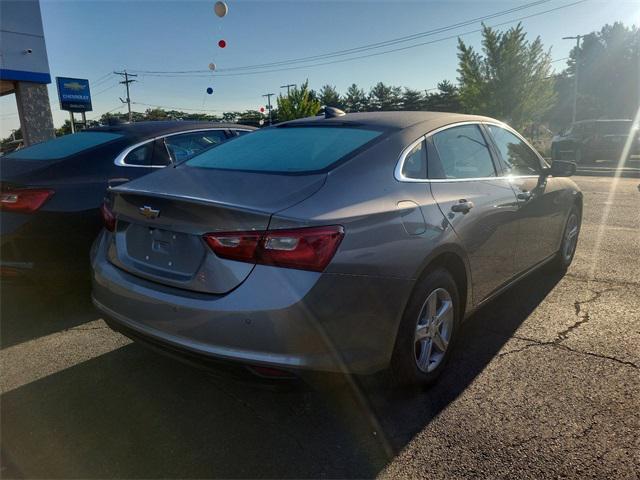 new 2025 Chevrolet Malibu car