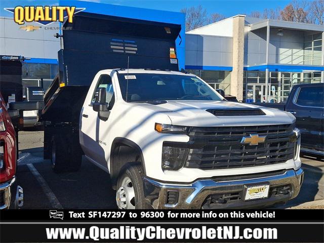 new 2025 Chevrolet Silverado 3500 car