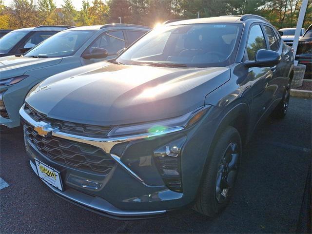 new 2025 Chevrolet Trax car