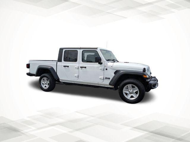 used 2023 Jeep Gladiator car, priced at $27,227