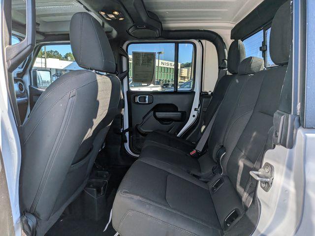 used 2023 Jeep Gladiator car, priced at $27,499