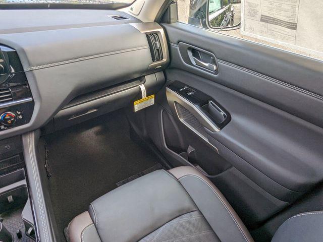 new 2025 Nissan Pathfinder car, priced at $47,908