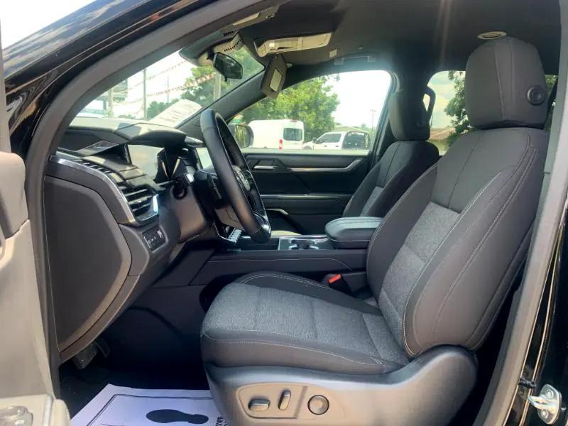 used 2025 GMC Acadia car, priced at $36,875