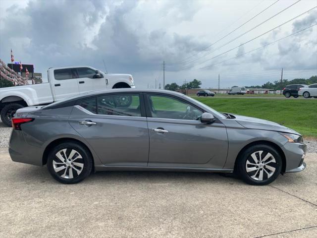 used 2022 Nissan Altima car, priced at $19,999