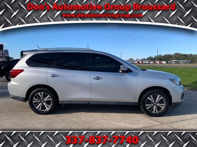 used 2018 Nissan Pathfinder car