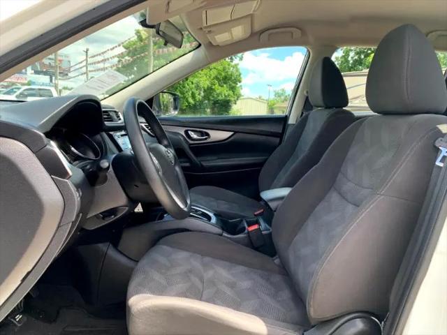 used 2016 Nissan Rogue car