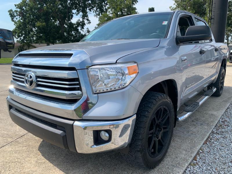 used 2017 Toyota Tundra car