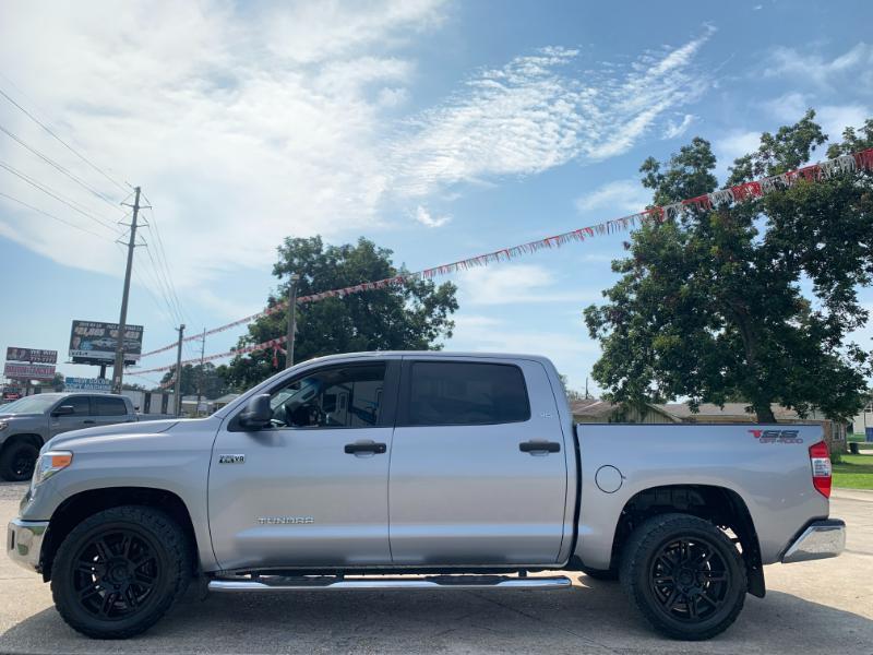 used 2017 Toyota Tundra car