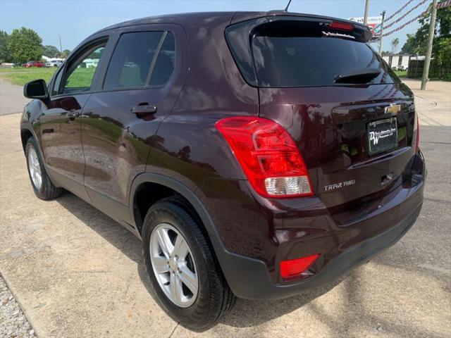 used 2022 Chevrolet Trax car, priced at $17,999