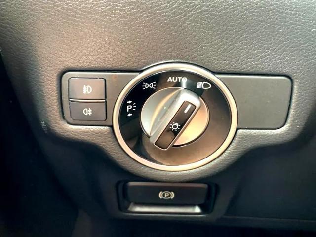 used 2018 INFINITI QX30 car