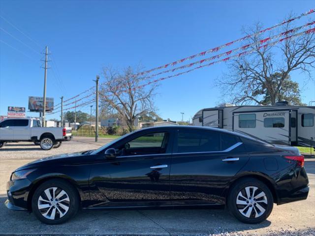 used 2022 Nissan Altima car, priced at $19,999