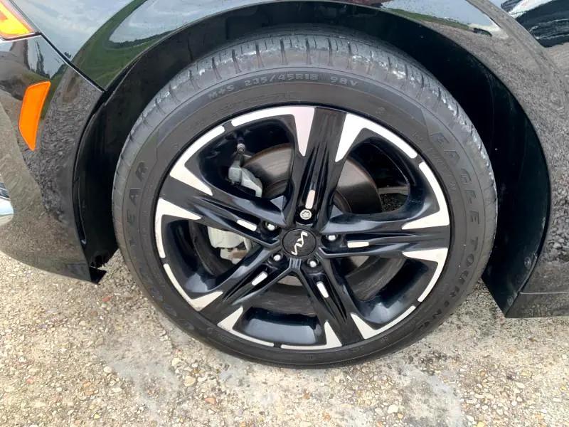 used 2023 Kia K5 car