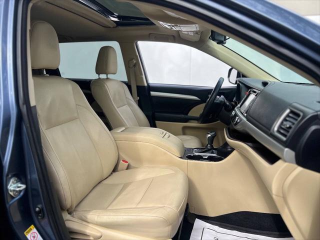 used 2015 Toyota Highlander car, priced at $18,995