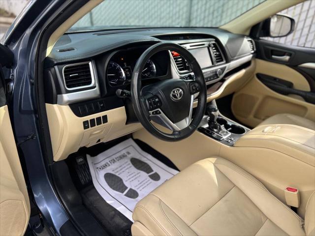 used 2015 Toyota Highlander car, priced at $18,995