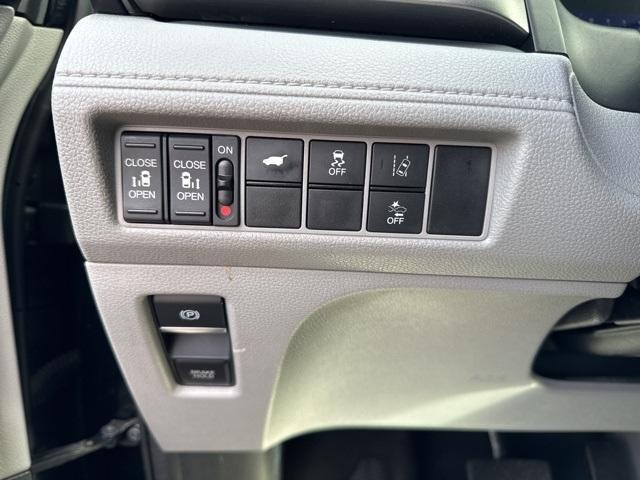 used 2018 Honda Odyssey car, priced at $22,999