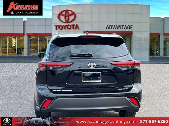used 2024 Toyota Highlander car, priced at $40,999