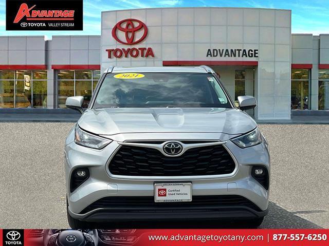 used 2021 Toyota Highlander car, priced at $31,159