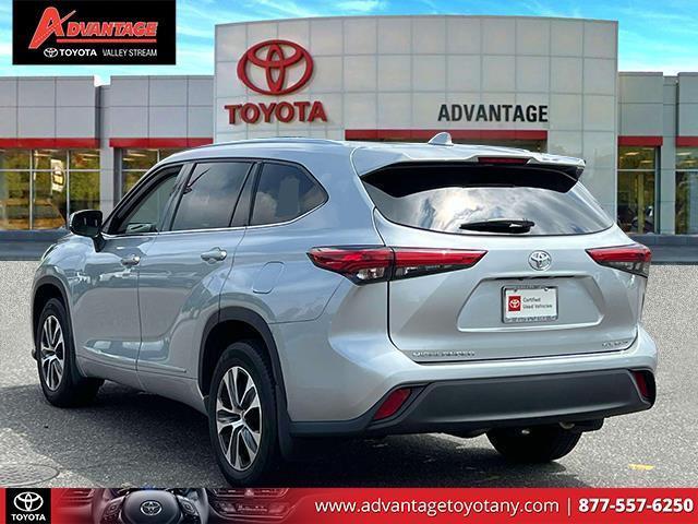 used 2021 Toyota Highlander car, priced at $31,159