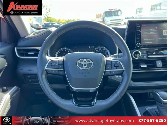 used 2020 Toyota Highlander car, priced at $31,629