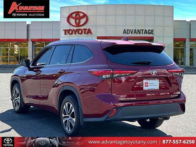 used 2020 Toyota Highlander car, priced at $31,629