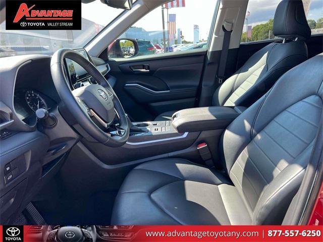 used 2020 Toyota Highlander car, priced at $31,629