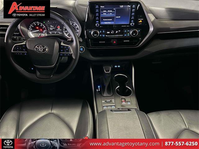 used 2022 Toyota Highlander car, priced at $36,381