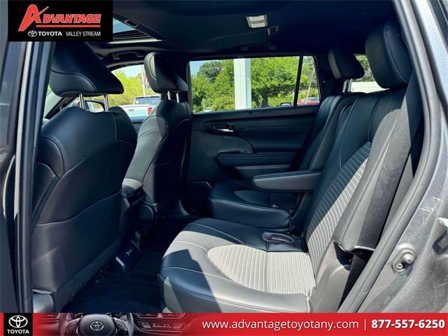 used 2023 Toyota Highlander car, priced at $40,667