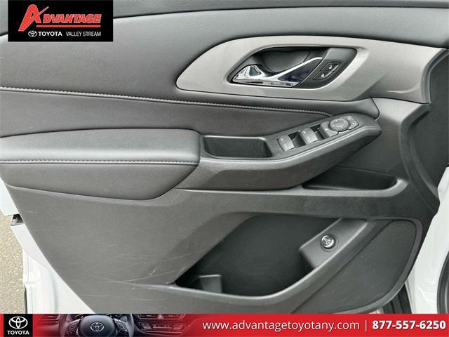 used 2022 Chevrolet Traverse car, priced at $26,504