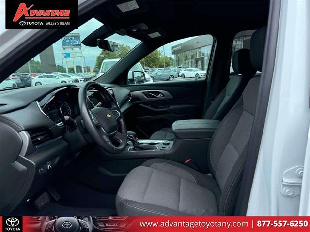 used 2022 Chevrolet Traverse car, priced at $26,504