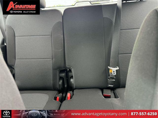 used 2022 Chevrolet Traverse car, priced at $26,504