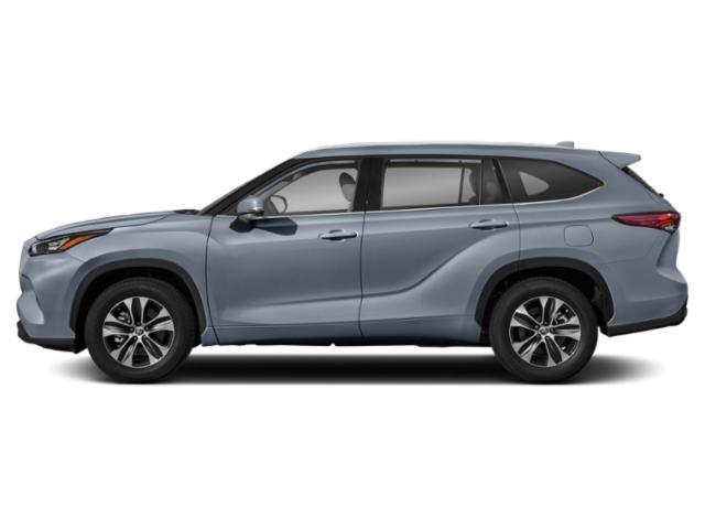 used 2022 Toyota Highlander car, priced at $35,889