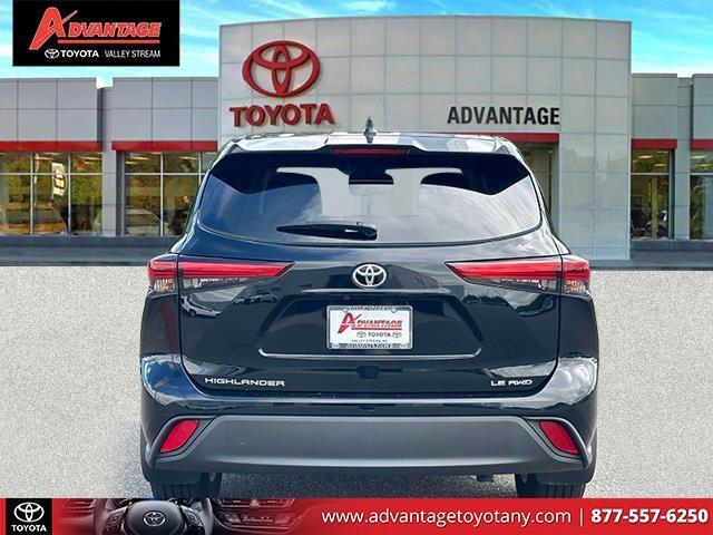 used 2022 Toyota Highlander car, priced at $32,500