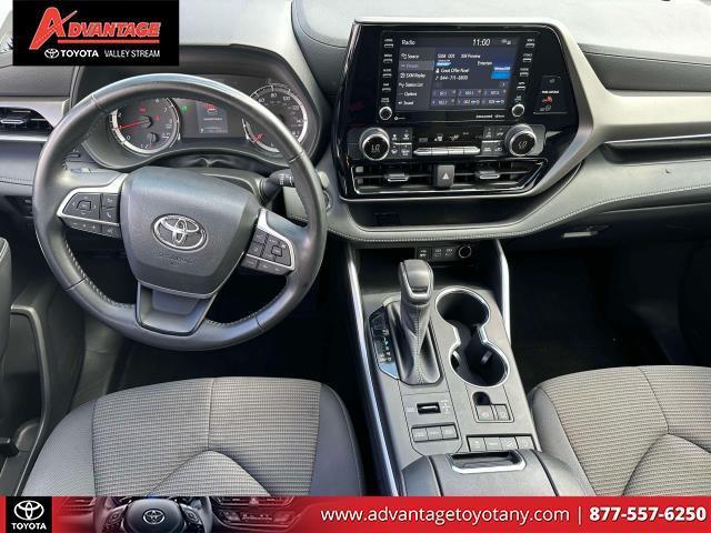 used 2022 Toyota Highlander car, priced at $32,500