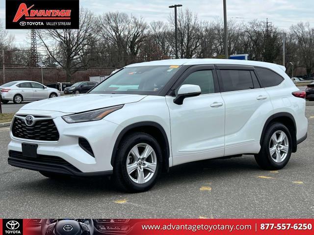 used 2022 Toyota Highlander car, priced at $28,794