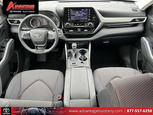used 2022 Toyota Highlander car, priced at $28,794
