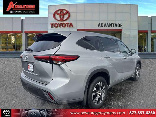 used 2021 Toyota Highlander car, priced at $31,888